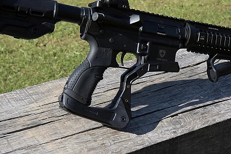FAB Defense AR-15 AR-Podium Pistolgrepp/Bipod - bild 4 av 7