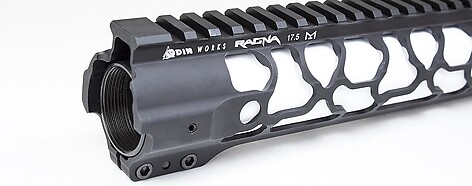 ODIN Works Ragna M-LOK 445mm Handskydd - bild 2 av 3