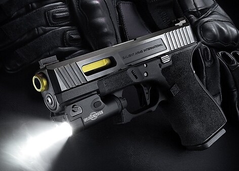 Surefire XC1-C Compact Vapenlampa Svart - bild 5 av 7