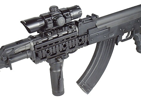 Leapers UTG Pro AK Quad Rail Yugo M70 Handguard - bild 7 av 7