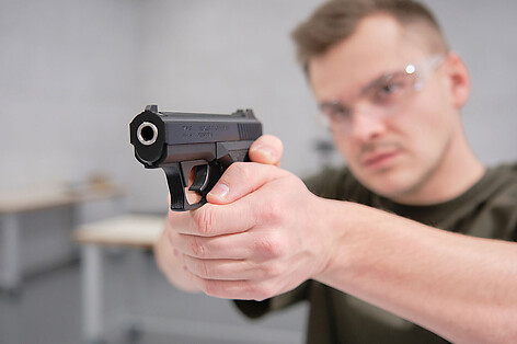 Heckler & Koch P7 M13 GBB 6mm - bild 3 av 9