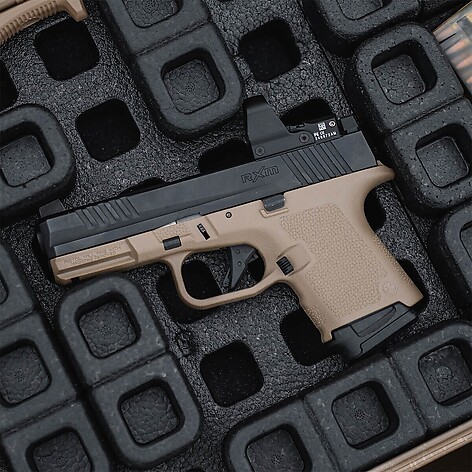 Magpul EHG RG9 Ruger RXM Sub-Compact Vapengrepp FDE - bild 2 av 5