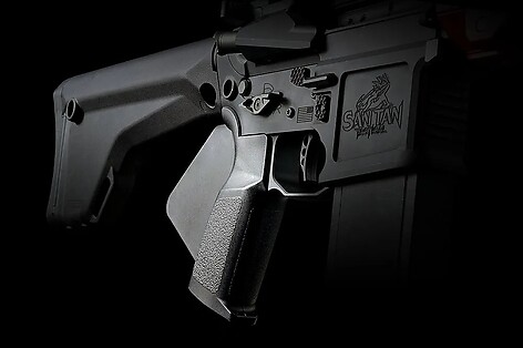 Strike Industries Simple Featureless AR Grip Svart - bild 4 av 8