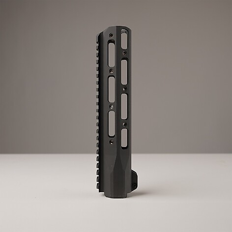 Q OTP Handguard 9 tum Svart - bild 2 av 2
