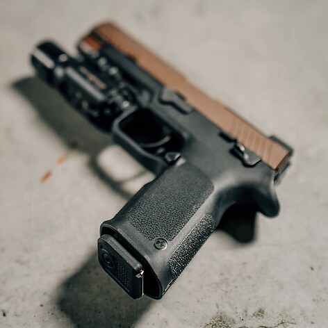 Magpul EHG SG9 Sig Sauer P320 Full Size Manual Vapengrepp Svart - bild 2 av 5