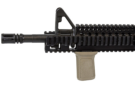 Bravo Company Vertical Grip Mod3 Picatinny Vapengrepp FDE - bild 2 av 3