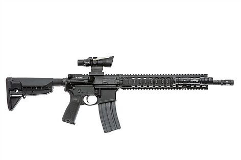 Bravo Company QRF-12 Quad Rail 321mm Handguard Svart - bild 3 av 4