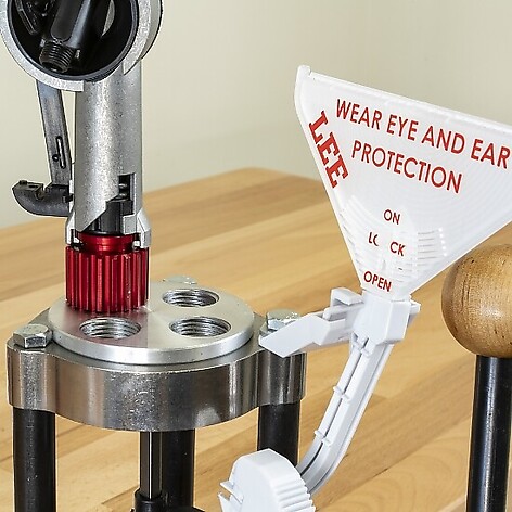 Lee Precision Classic Turret Press Kit - bild 3 av 4