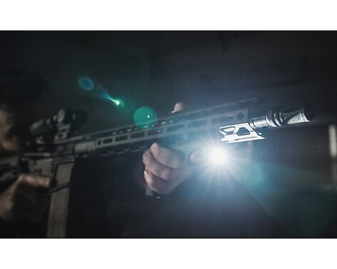 Viridian 4LUX CQ M-Lok Handstopp 400 Lumen Vapenlampa FDE - bild 4 av 9
