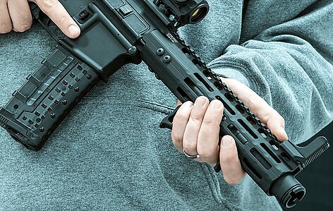 Leapers UTG Ultra Slim M-LOK Vinklat Vapengrepp Svart - bild 4 av 5
